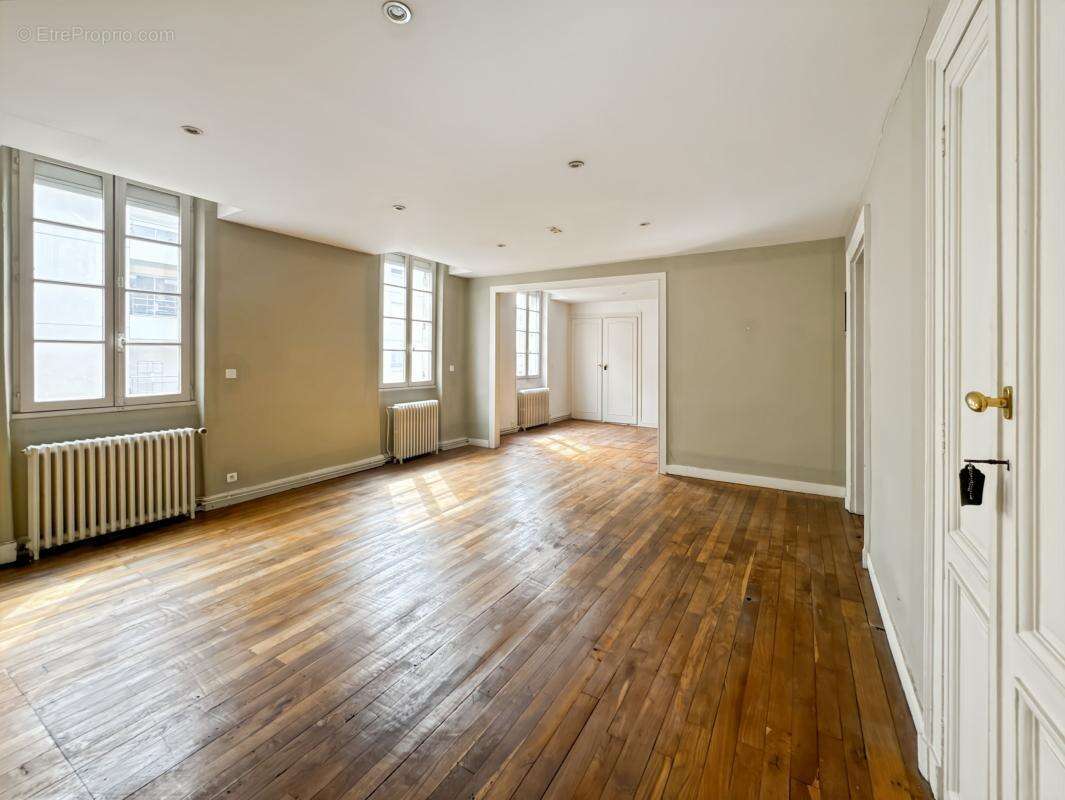 À VENDRE – Appartement de caractère de 130 m² – Centre-ville de Périgueux - photo 14