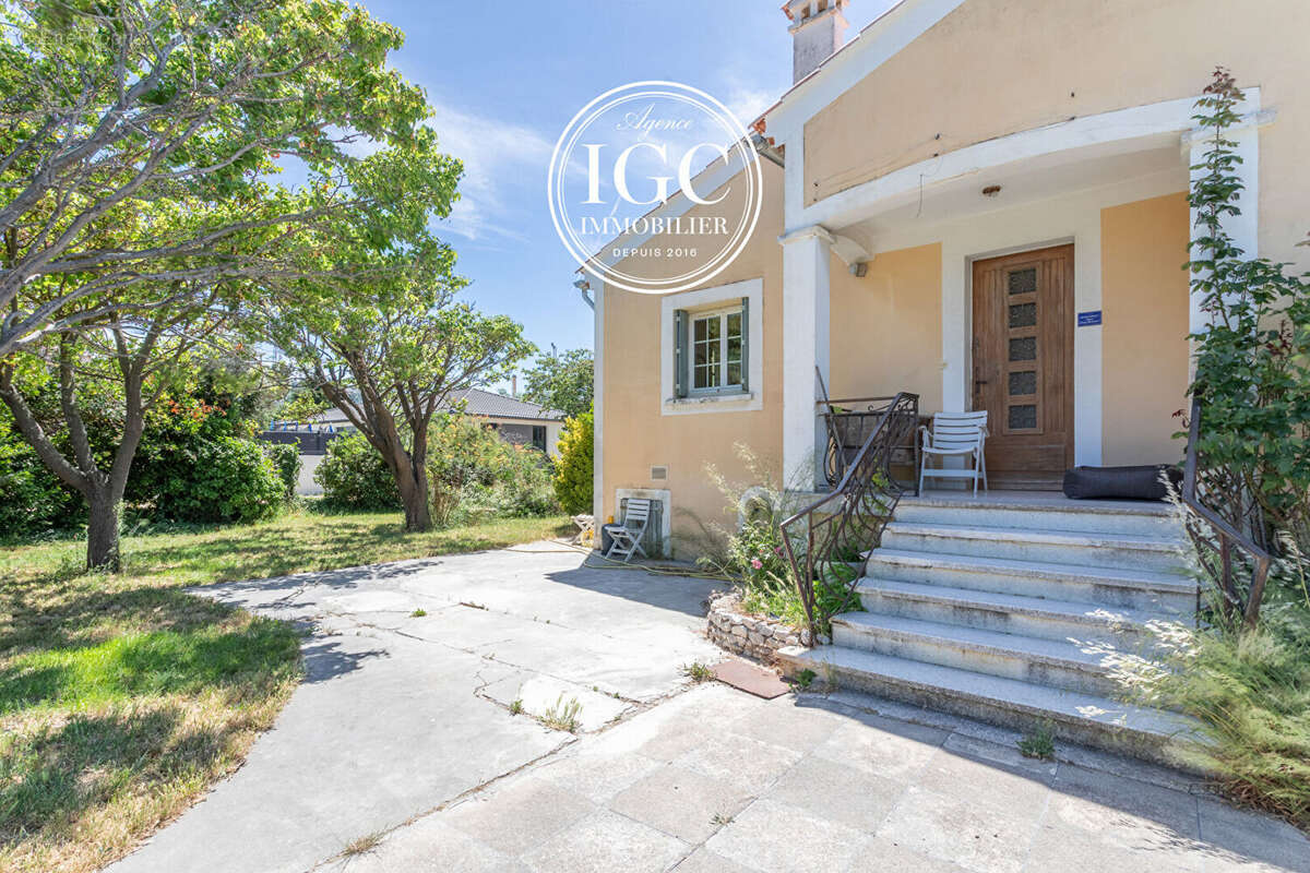 Maison Chateauneuf Les Martigues 4 pièces 130 m² - 768 m² parcelle - photo 2