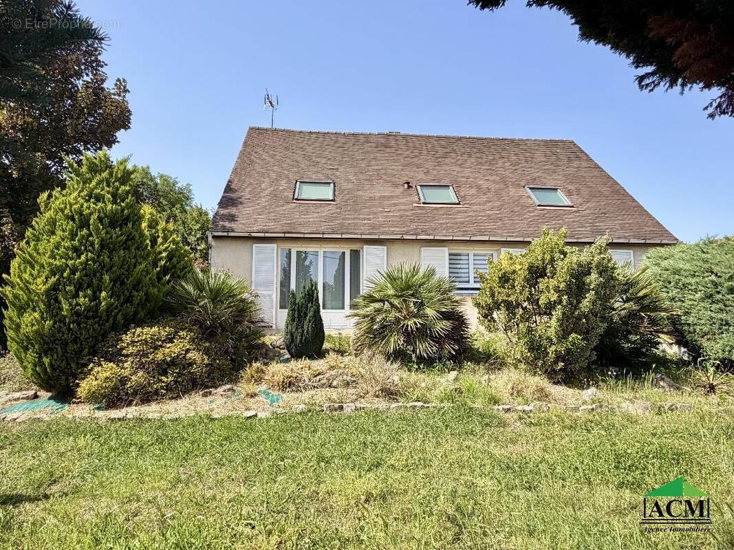 Maison à MERY-SUR-OISE