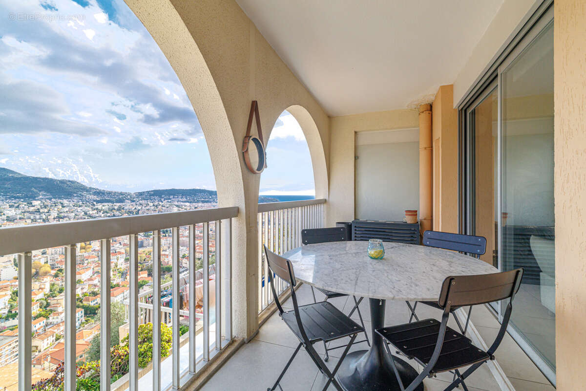 Appartement à NICE