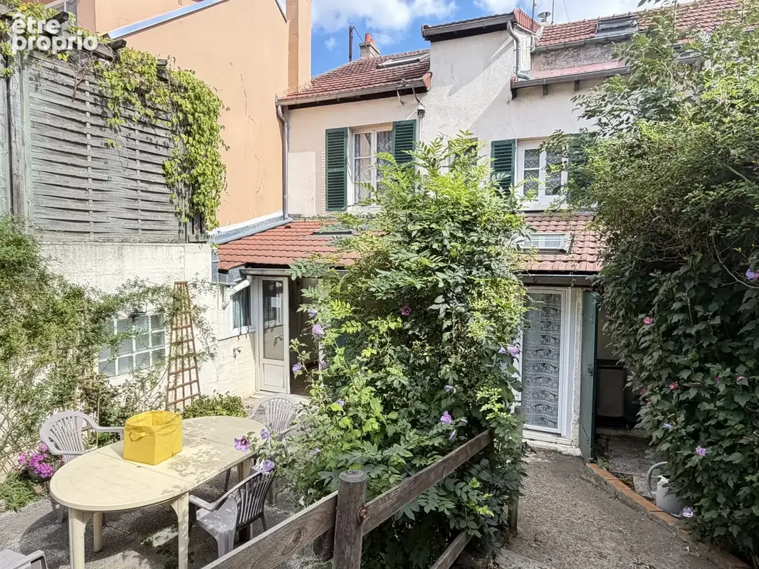 Maison à MONTLIGNON