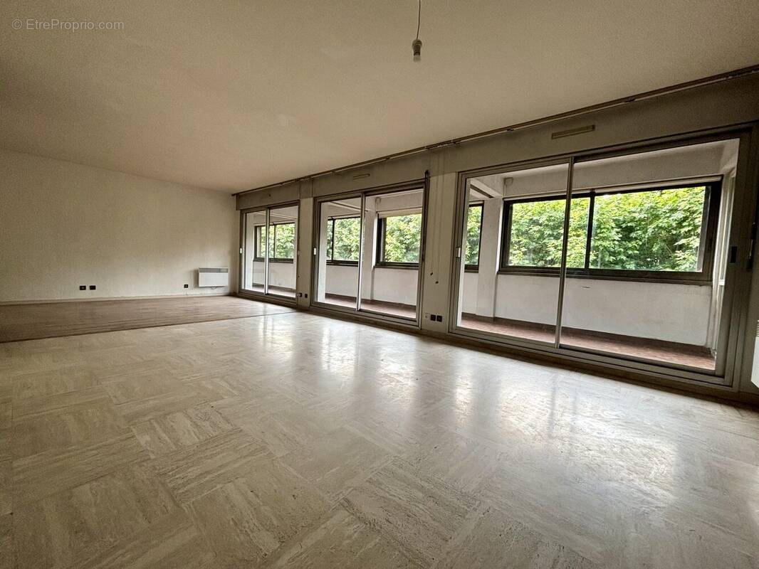 Appartement à ROMANS-SUR-ISERE