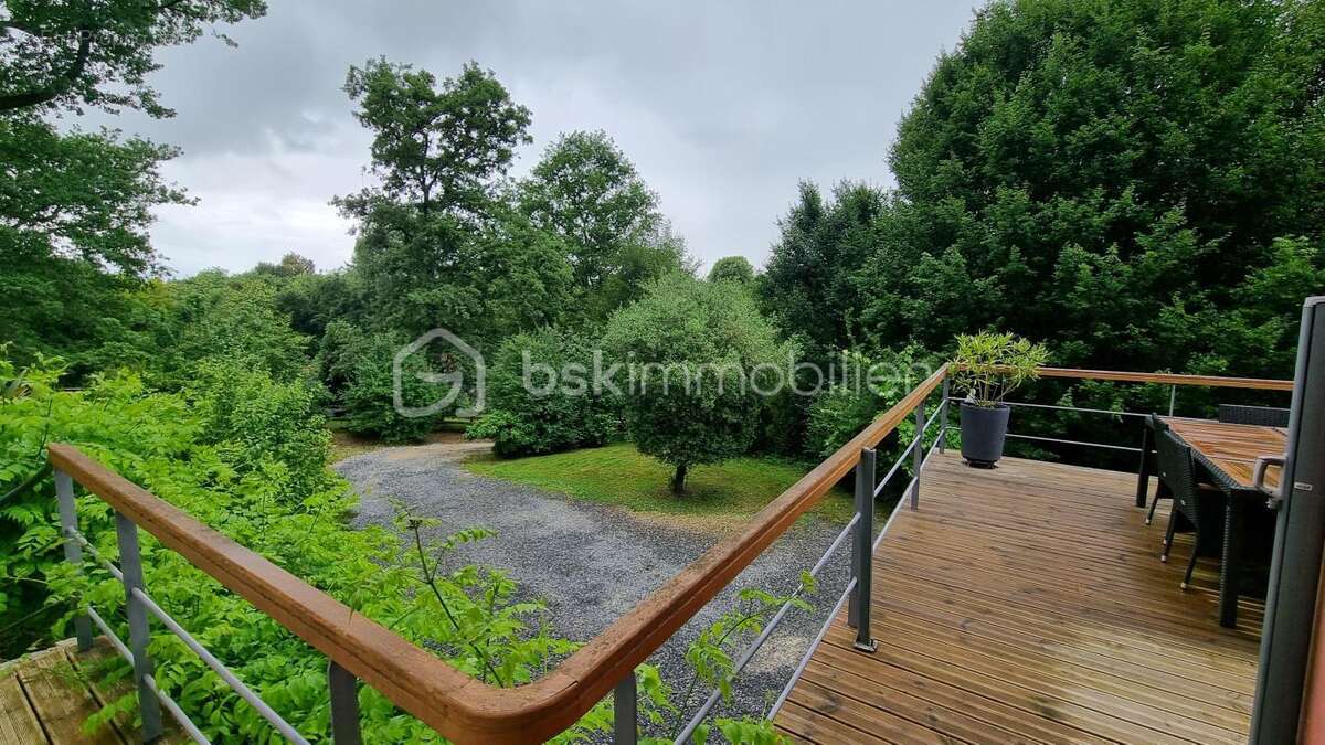 Maison à BUSSAC-SUR-CHARENTE