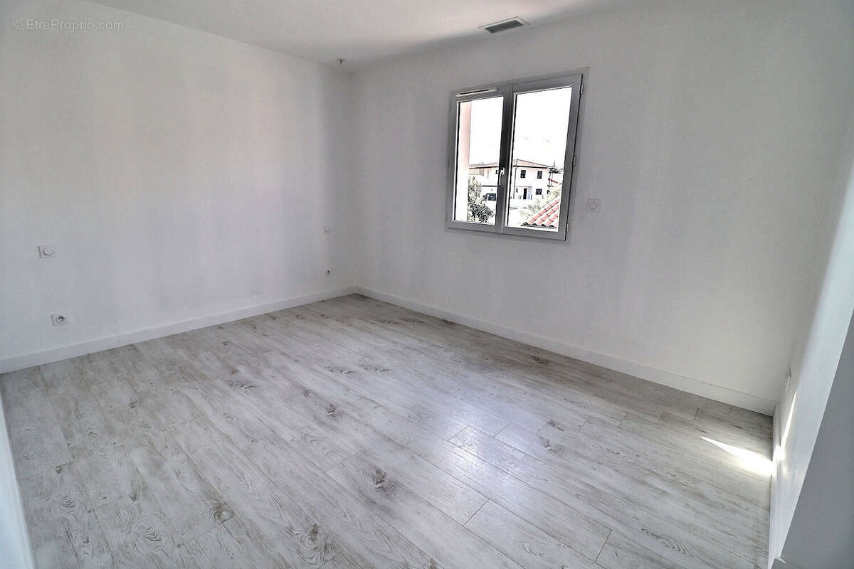 Maison à SAINT-JEAN-DE-FOS