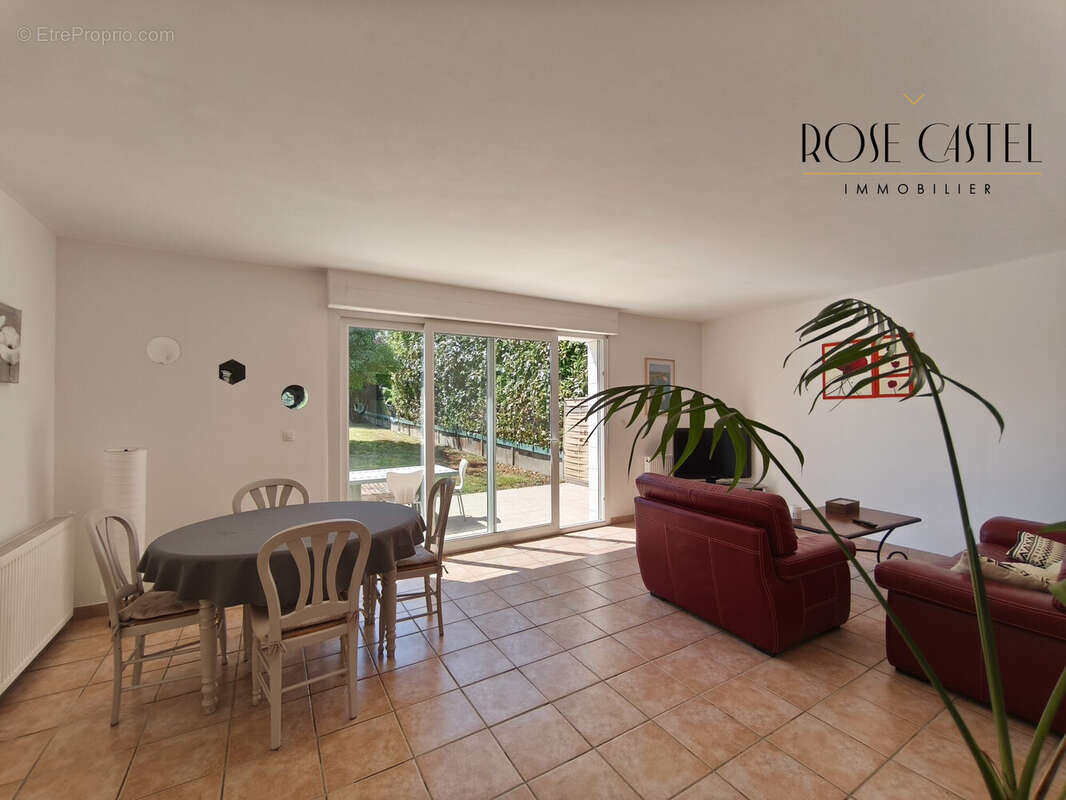 Maison à BARJOUVILLE