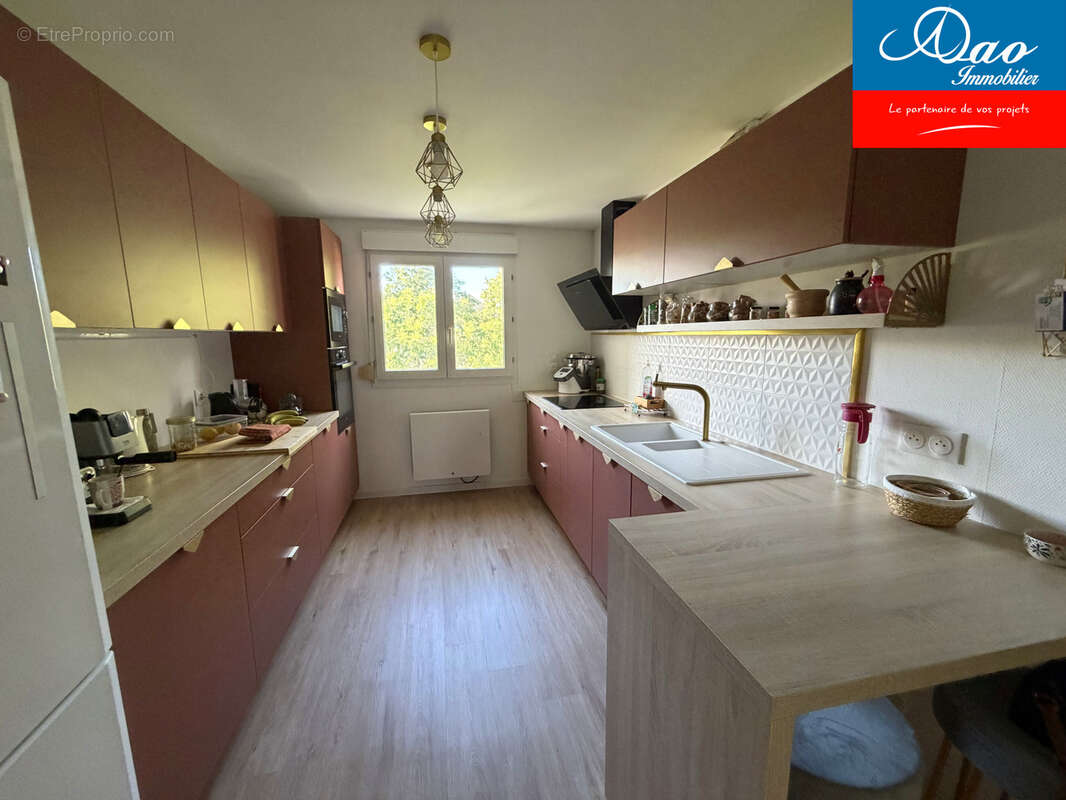 Appartement à SAINTE-SAVINE