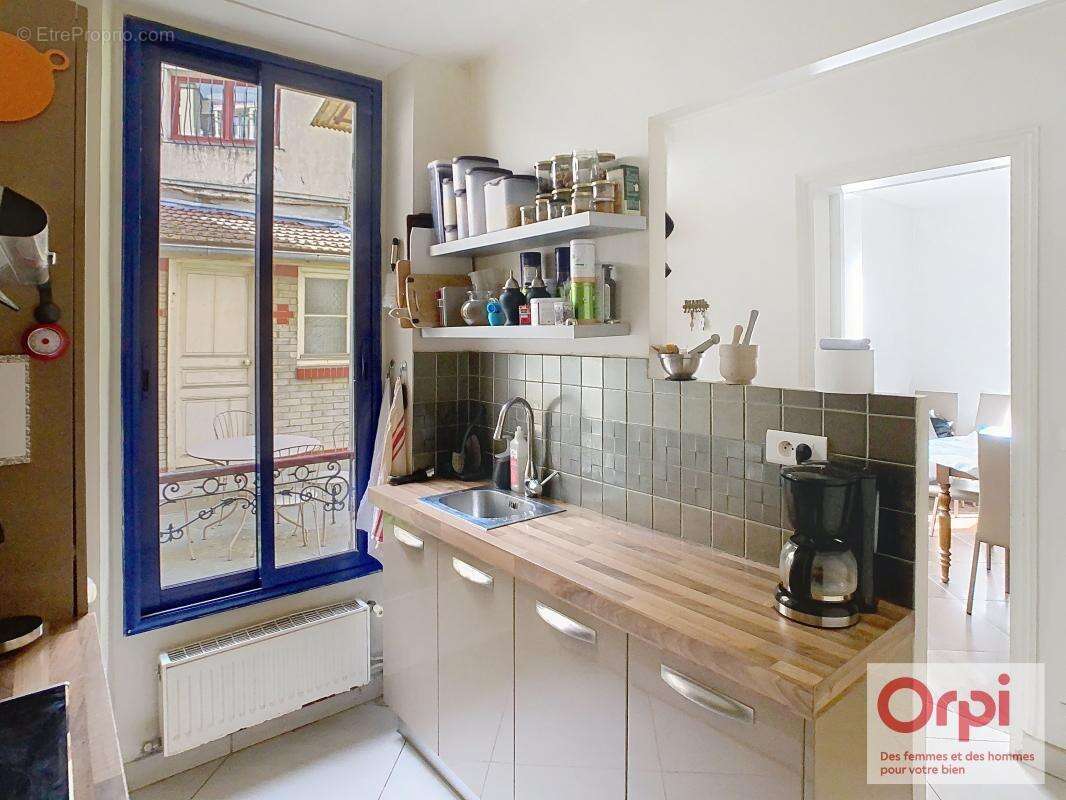 Maison à ISSY-LES-MOULINEAUX