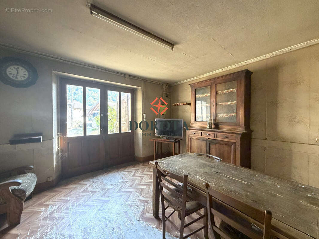 Maison 87 m² à La Combe-De-Lancey  - photo 6