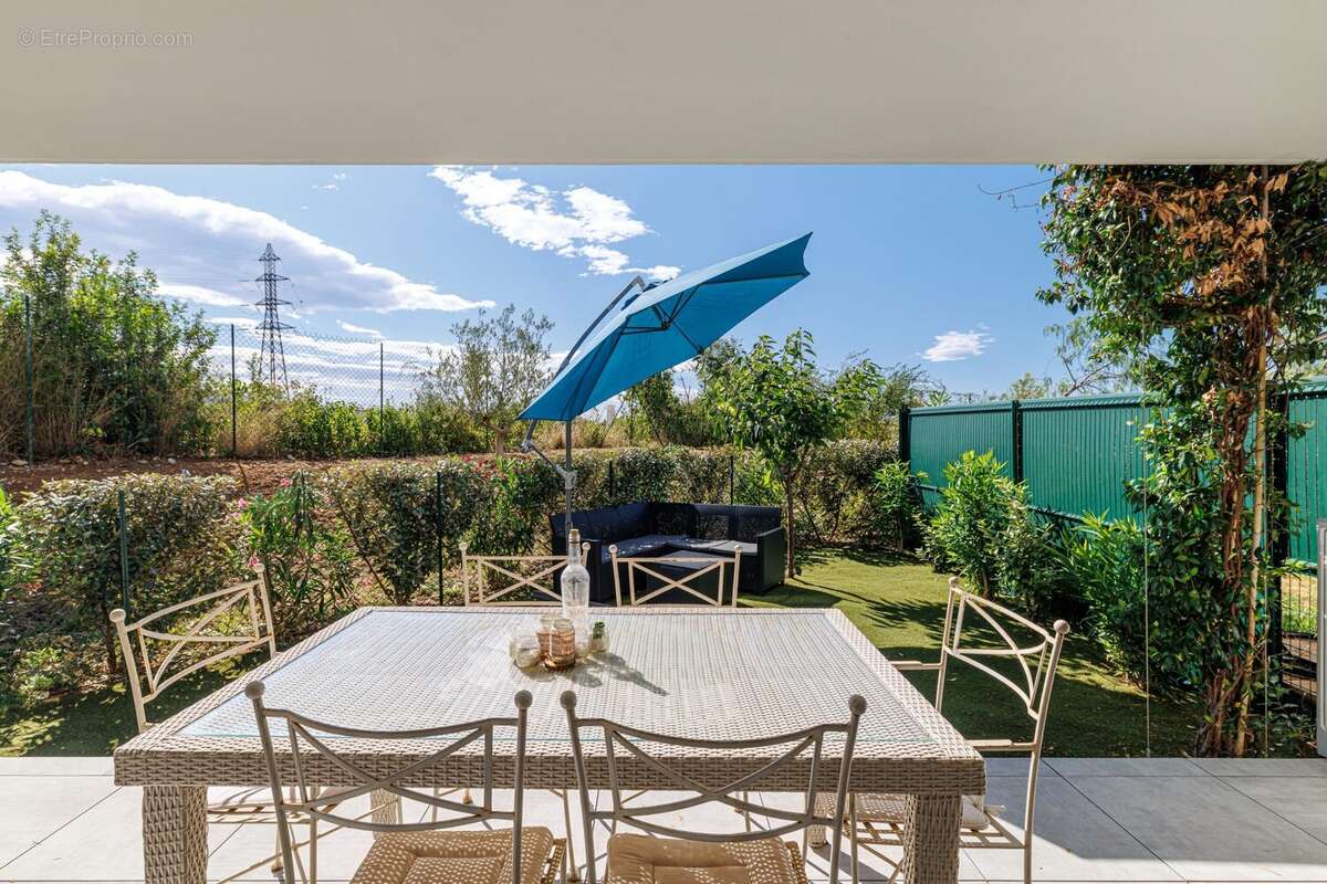 Appartement 63 m² à Saint-Laurent-Du-Var  - photo 2
