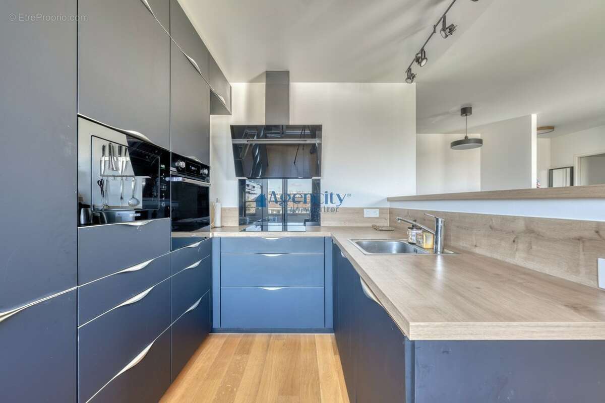 Appartement à MONTROUGE