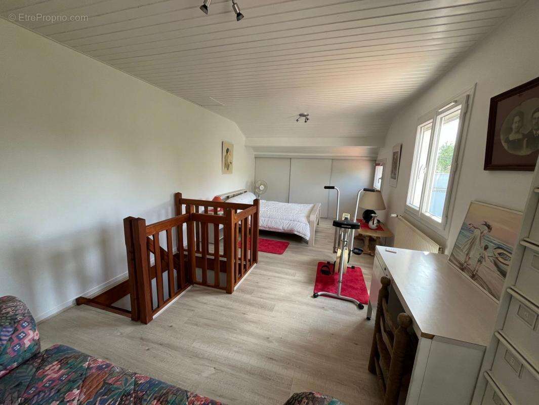 Maison à AMBARES-ET-LAGRAVE