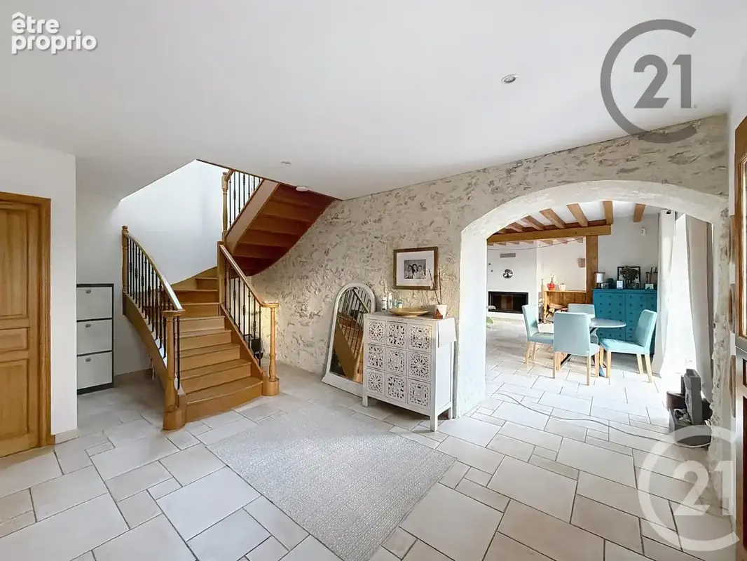 Maison 5 pièces 174 m² à vendre à Courtacon (77560) - photo 2