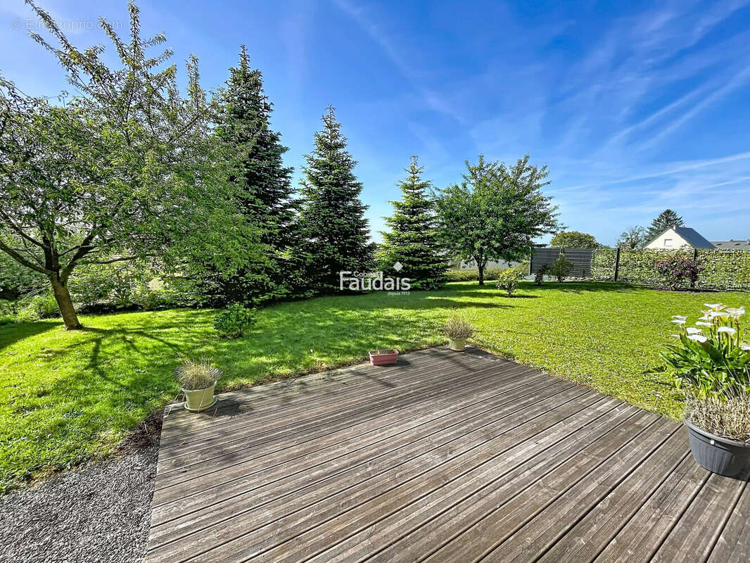 Maison 88 m² à Cerisy-La-Salle  - photo 2