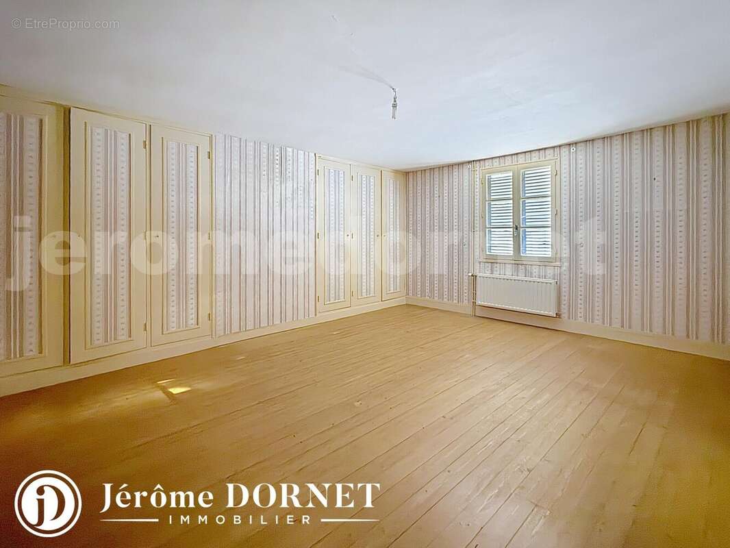 moug_00006 - Maison à GRANDVILLIERS