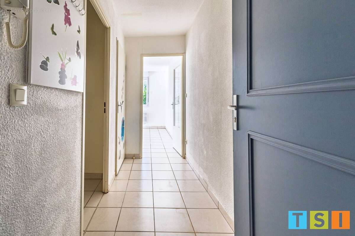 Appartement à CAZERES
