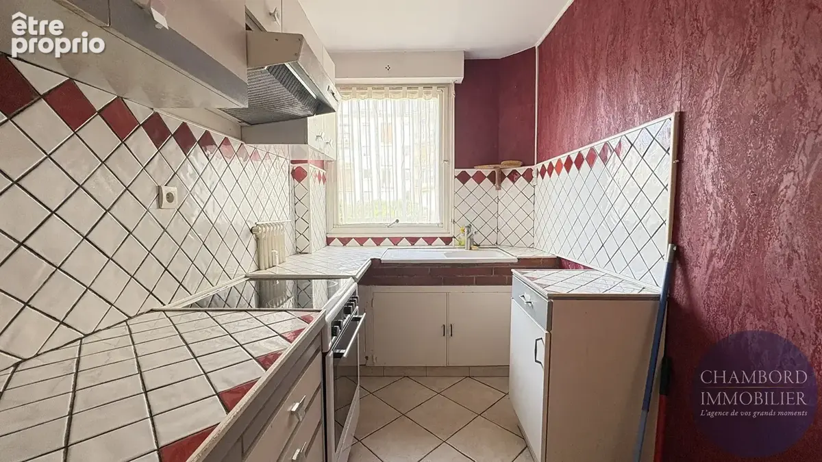 Appartement t2 avec parking - proche centre-ville de blois - photo 2