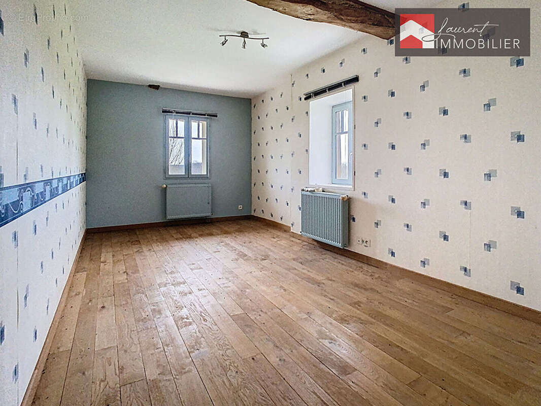 Maison à PONT-DE-VAUX