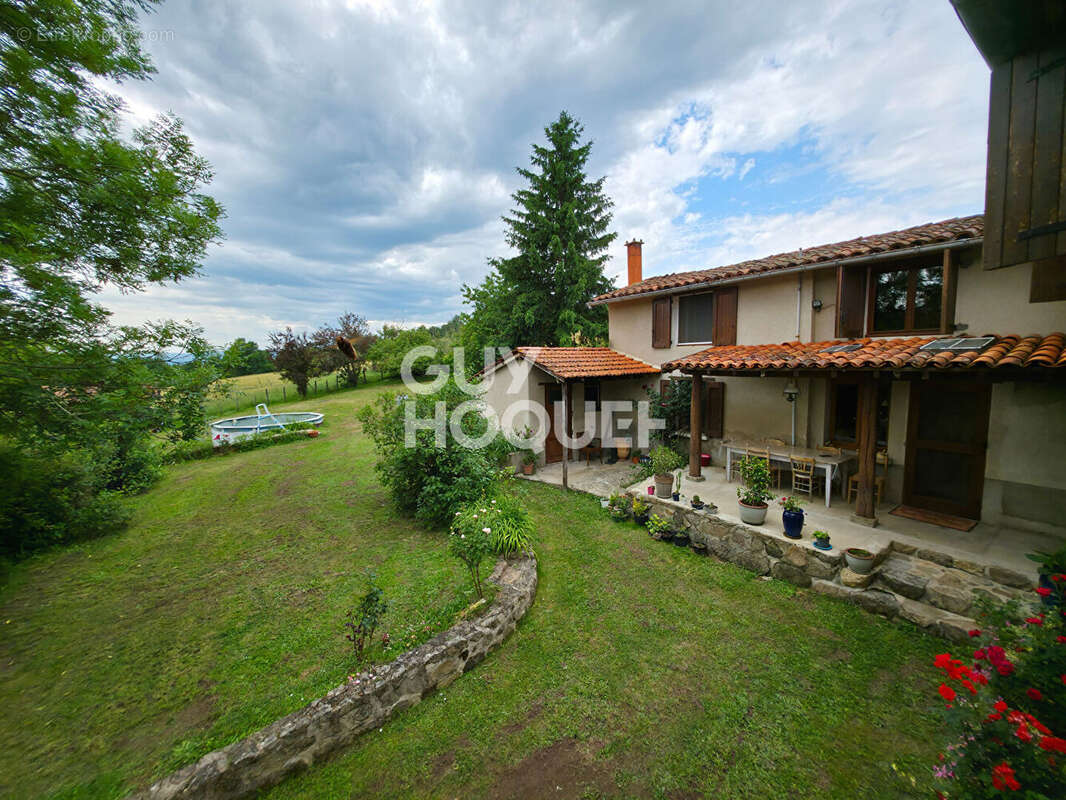 Maison à SAINT-BARTHELEMY-LESTRA