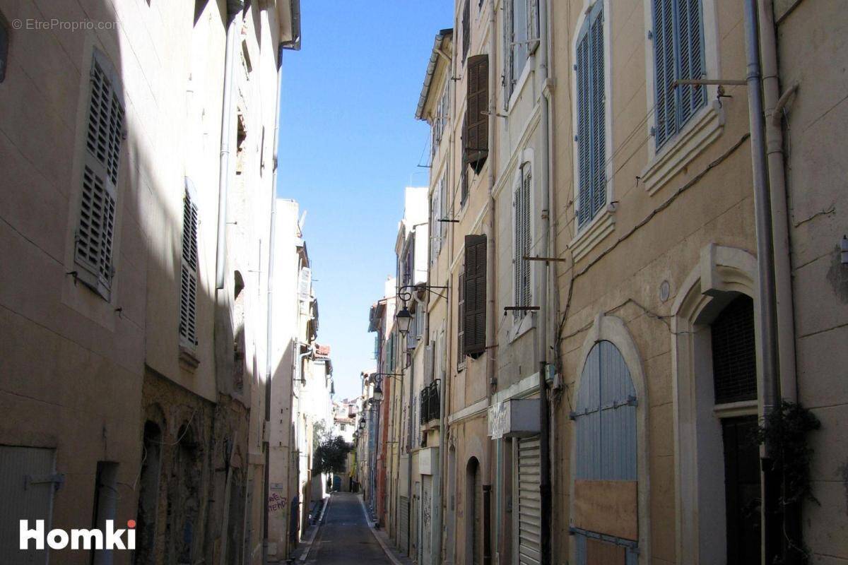 Appartement à MARSEILLE-2E
