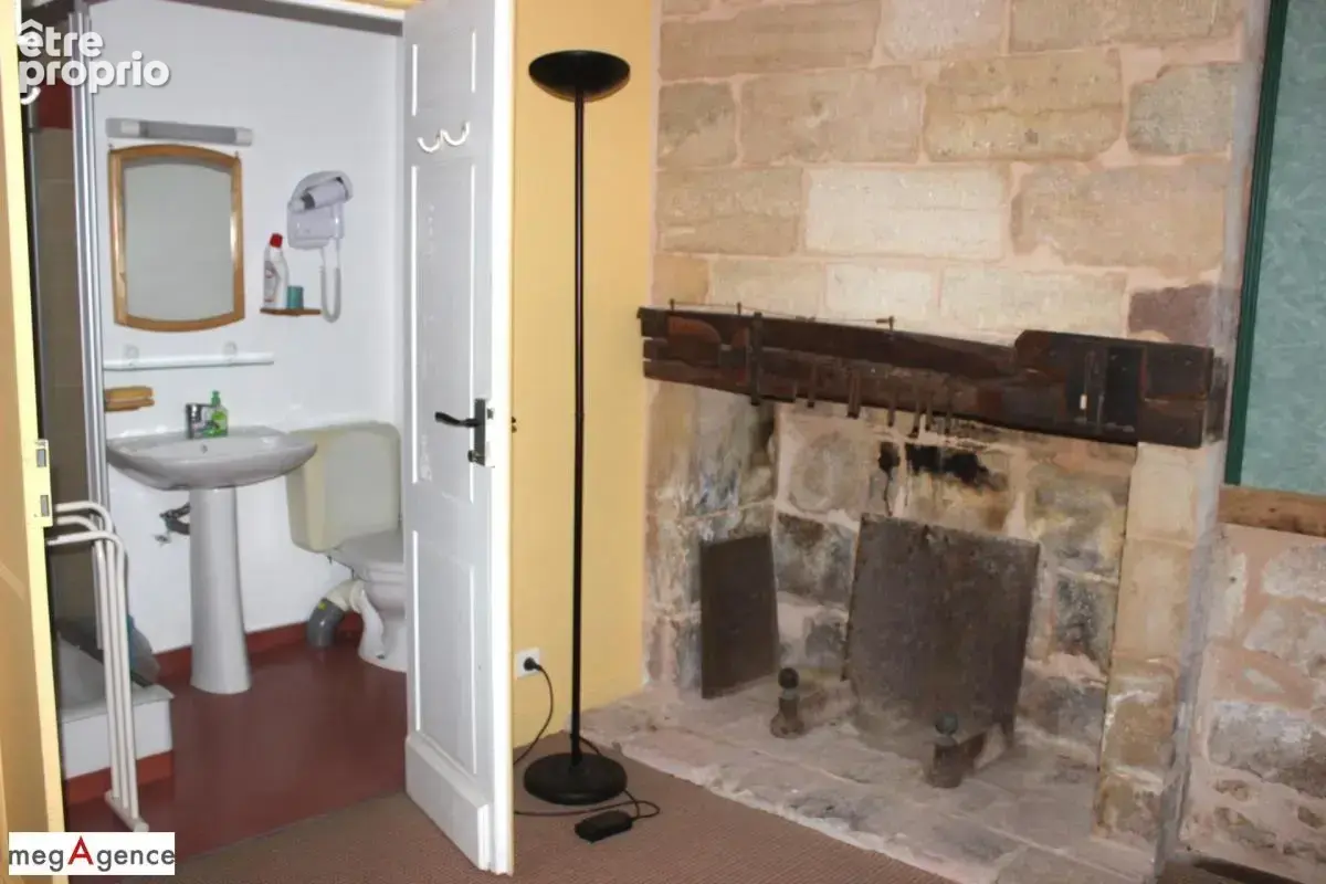Propriété en pierre avec piscine, Ideale Maison d'hôtes et Résidence d'Artistes - photo 13