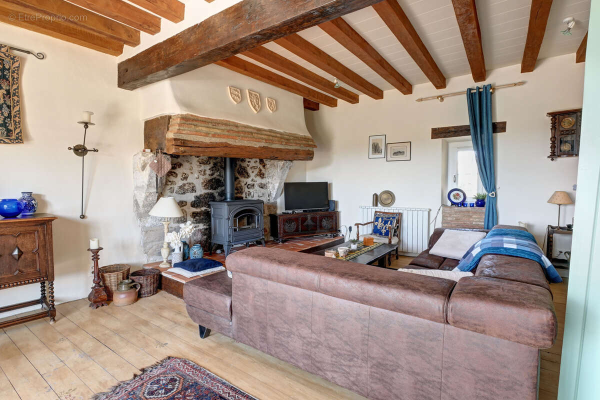 Maison à CASTELMORON-SUR-LOT