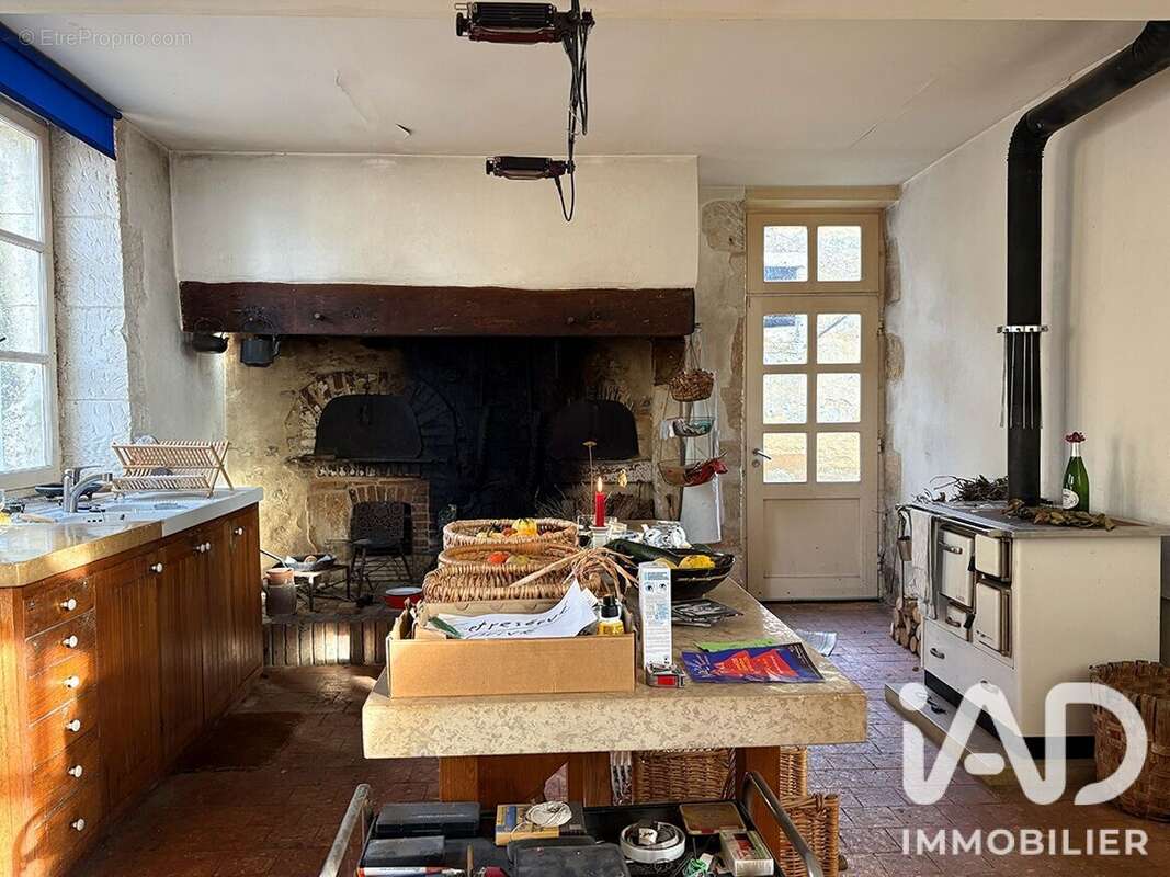 Maison 292 m² à Sougeres-En-Puisaye  - photo 4