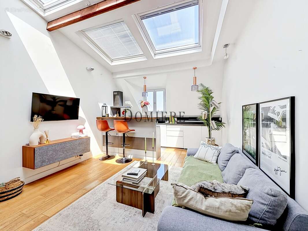 Appartement à PARIS-17E