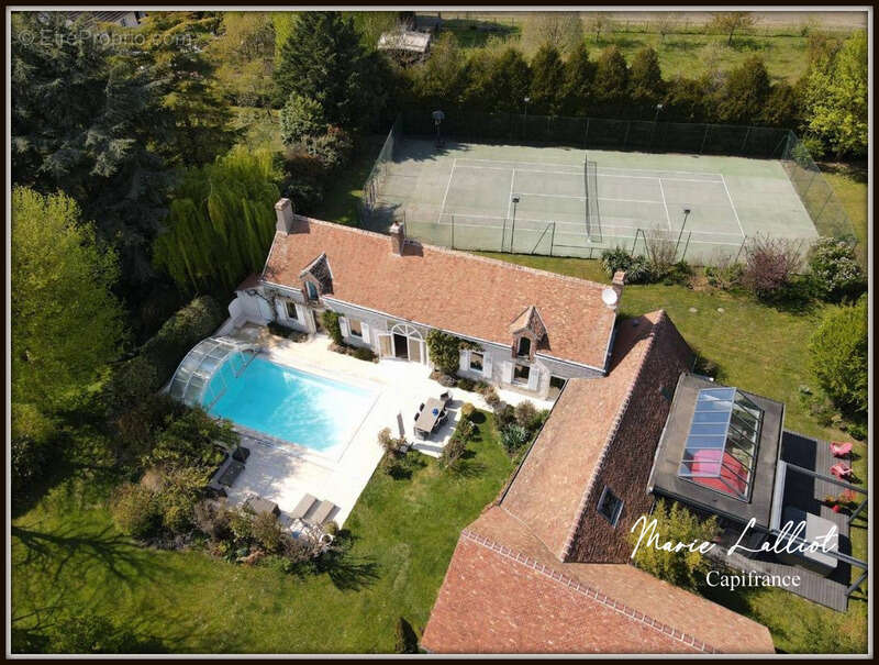 Propriété Pierres apparentes, 242m², 5 chambres, Dortoir enfant et mezzanine, Loiret, Piscine, Jacuzzi, Terrain de tennis, Garag - photo 6