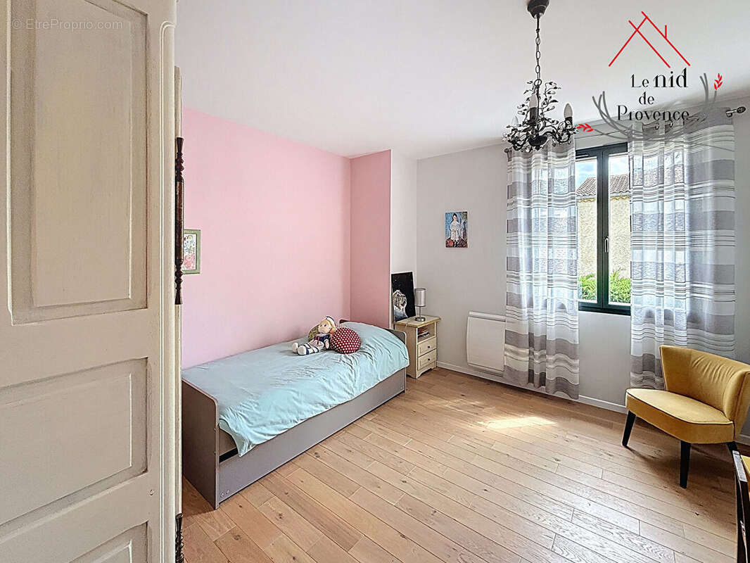 Rare belle villa proche commodites a saint didier - photo 17