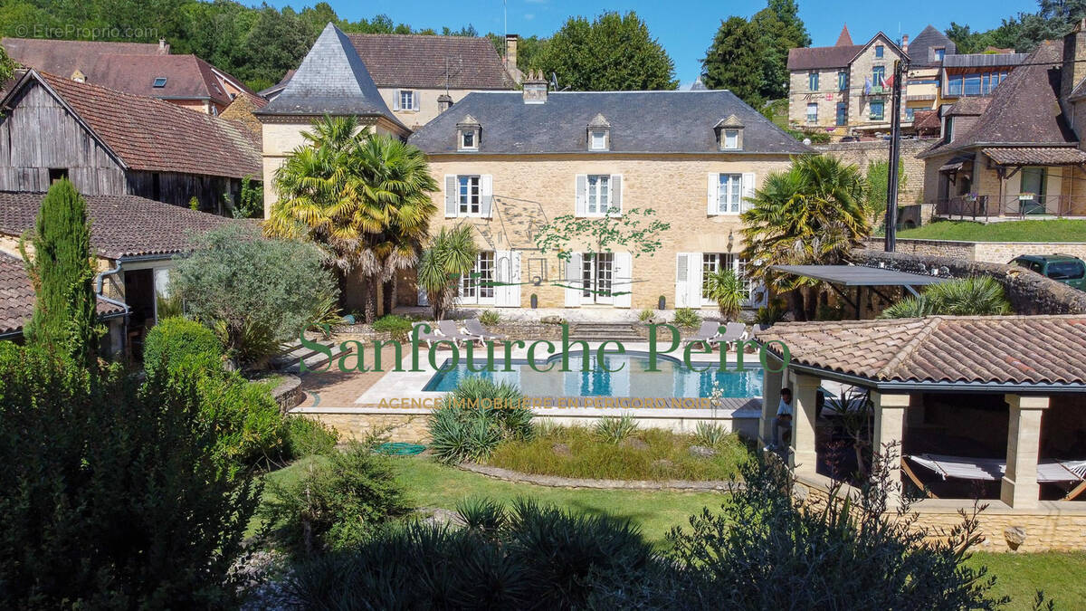 Maison à SARLAT-LA-CANEDA
