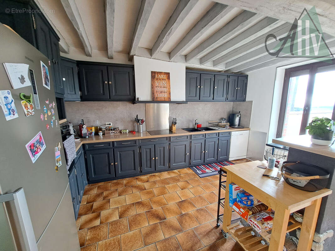 Maison à PONT-SUR-YONNE