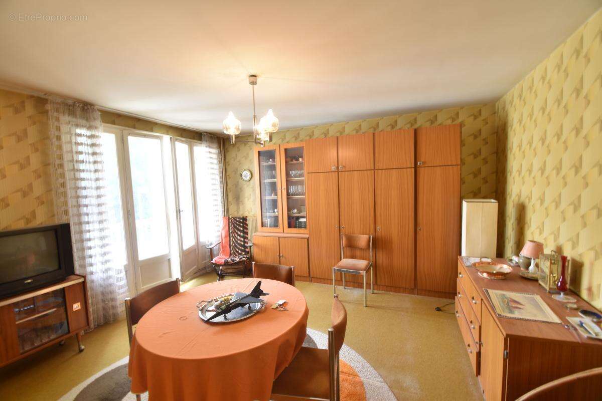 Appartement à COSNE-COURS-SUR-LOIRE