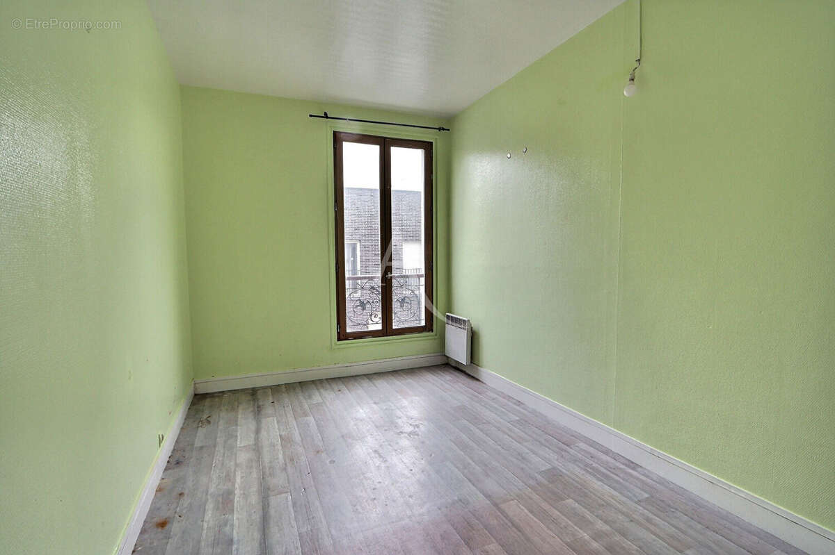 Appartement à AUBERVILLIERS