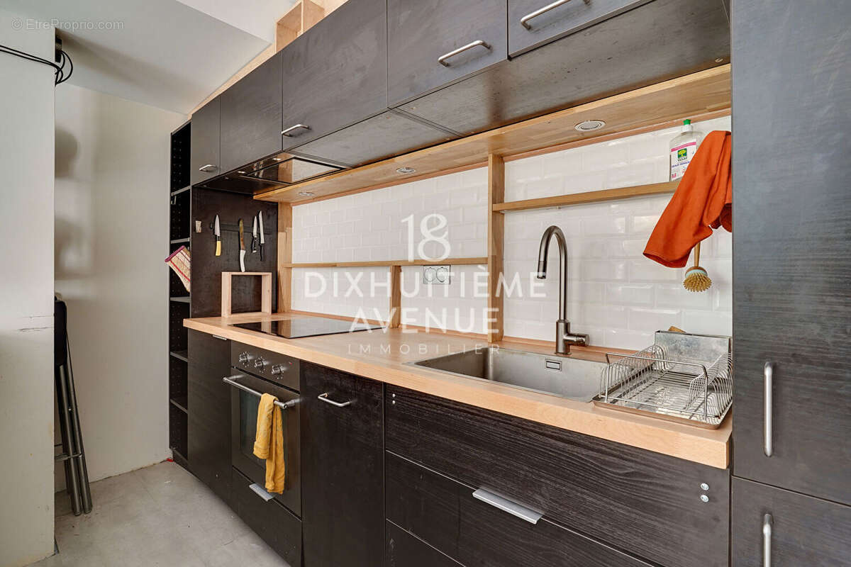 Appartement à PARIS-18E