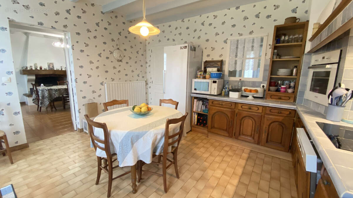 Maison à CHAMPAGNOLLES