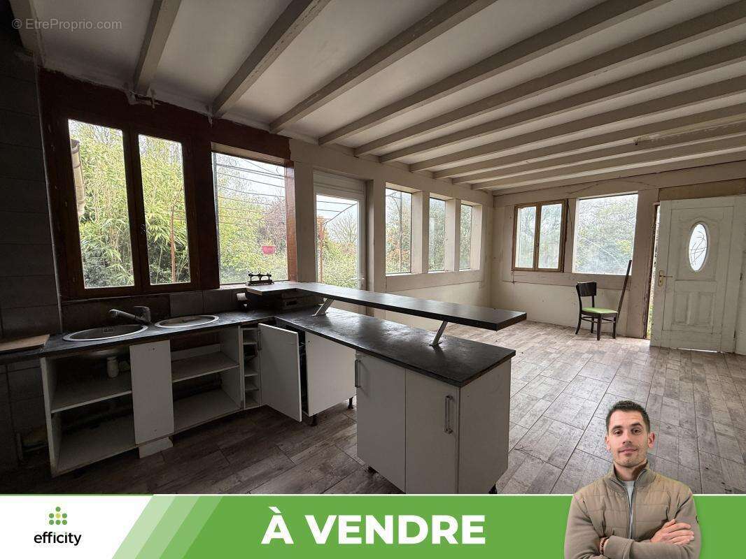 Maison à USSON-DU-POITOU