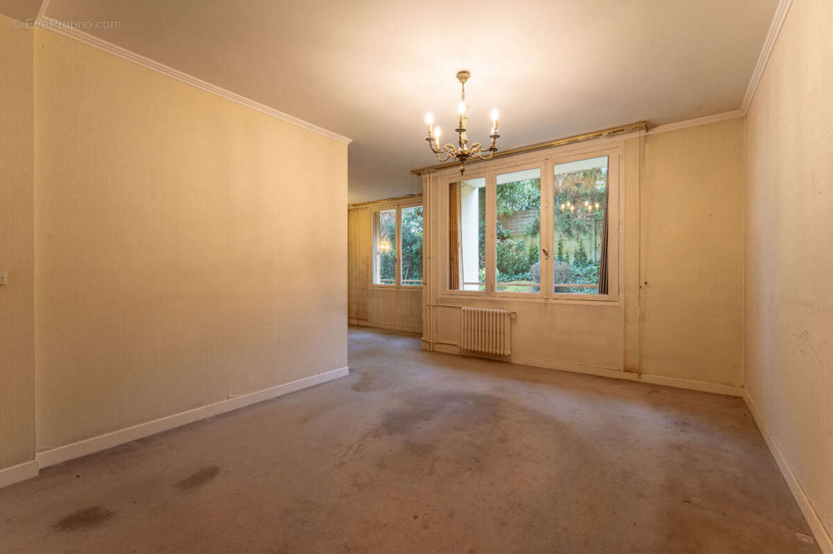 Appartement à LE PLESSIS-ROBINSON