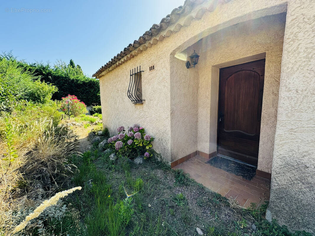 Maison à LES ADRETS-DE-L'ESTEREL