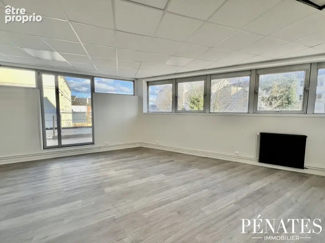 Commerce 800 m² à vendre à Evreux (27000) - photo 7
