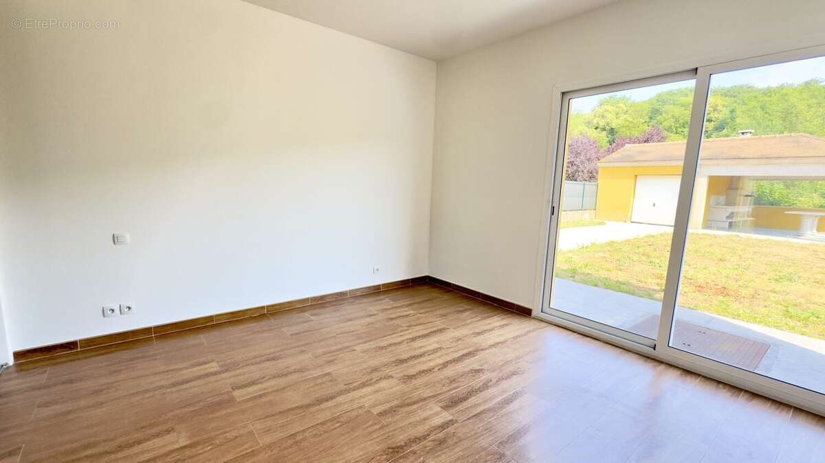 Maison 278 m² à Limours  - photo 6