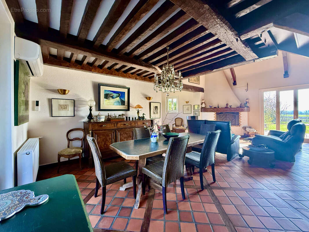 Maison à PARAY-LE-MONIAL