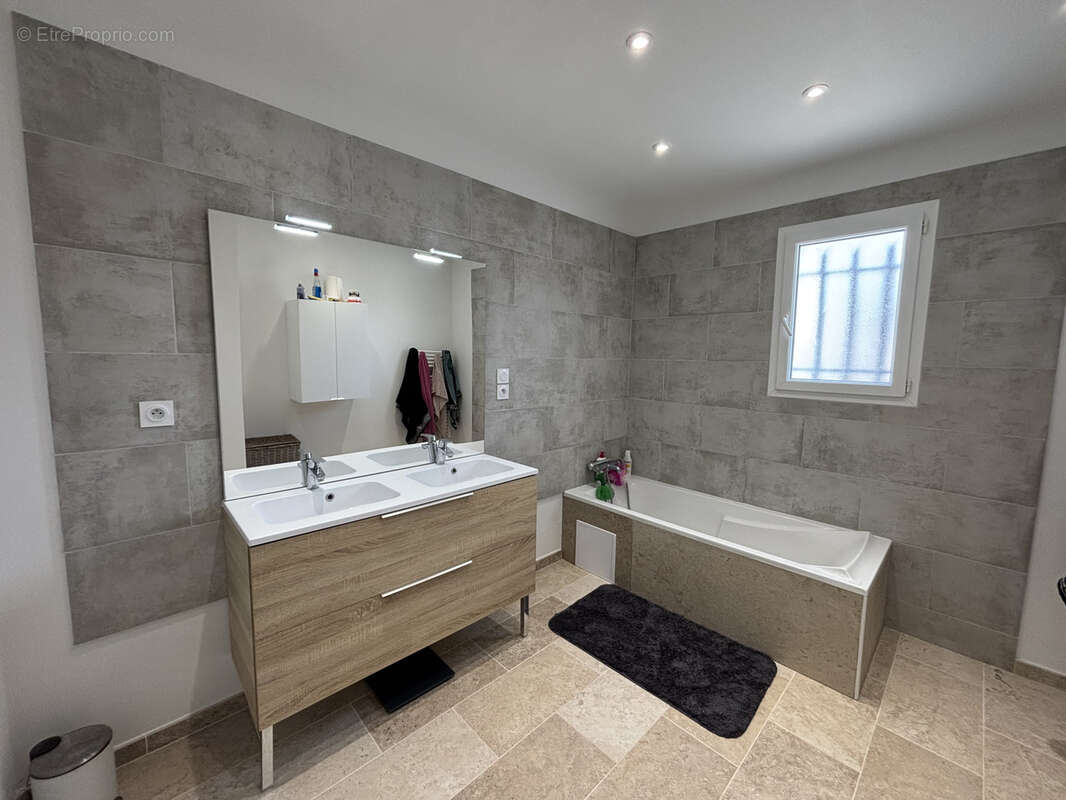 Maison à NAGES-ET-SOLORGUES