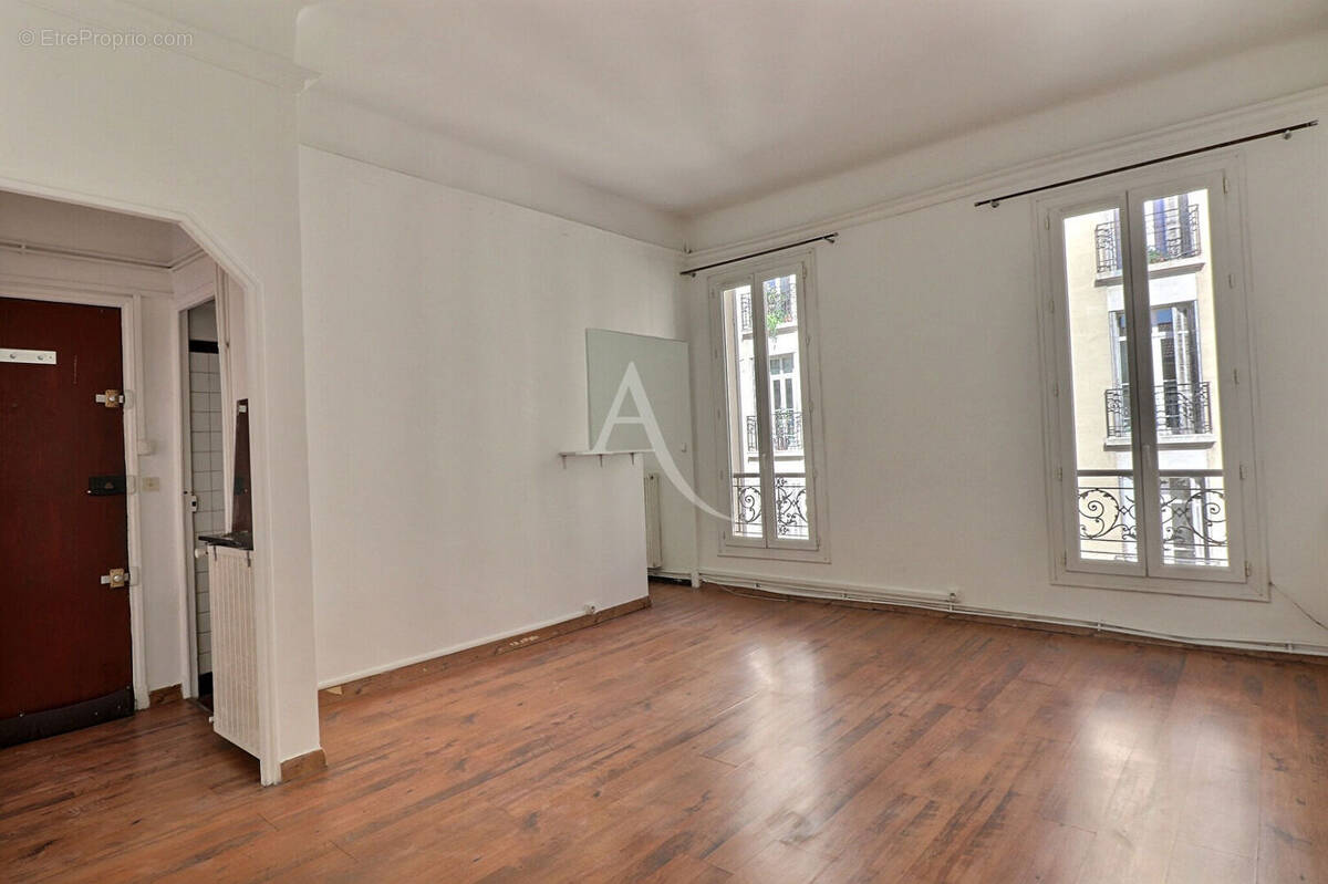 Appartement à MARSEILLE-5E