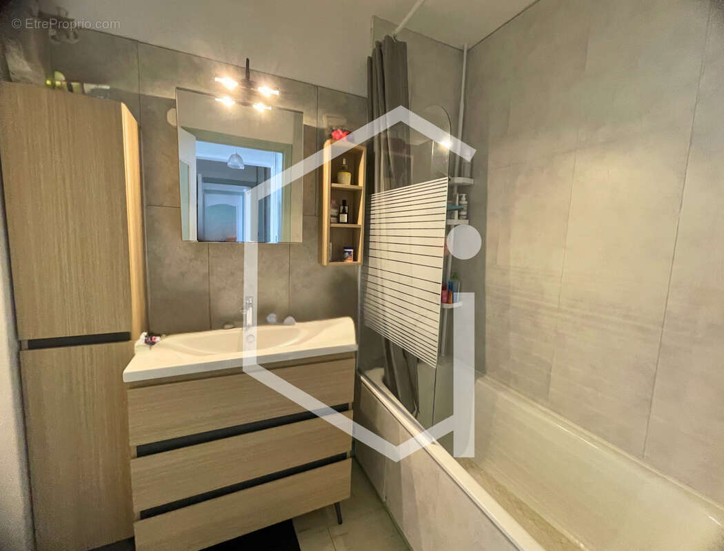 Appartement à COSNE-COURS-SUR-LOIRE