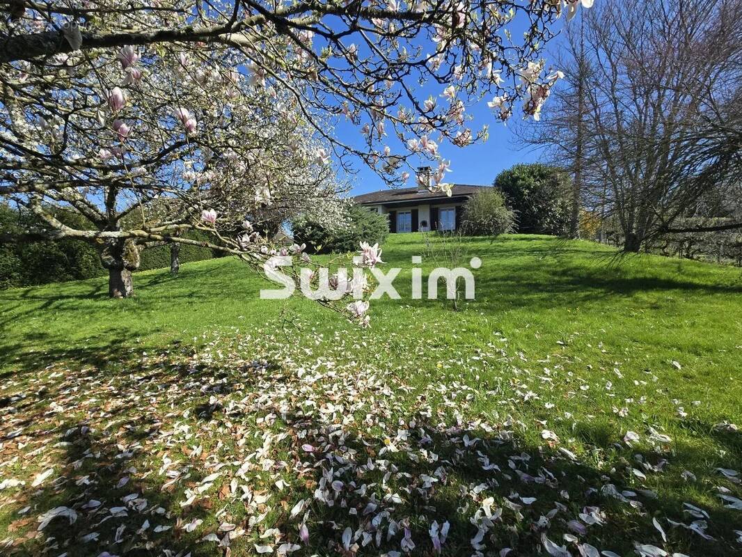Maison à LONS-LE-SAUNIER