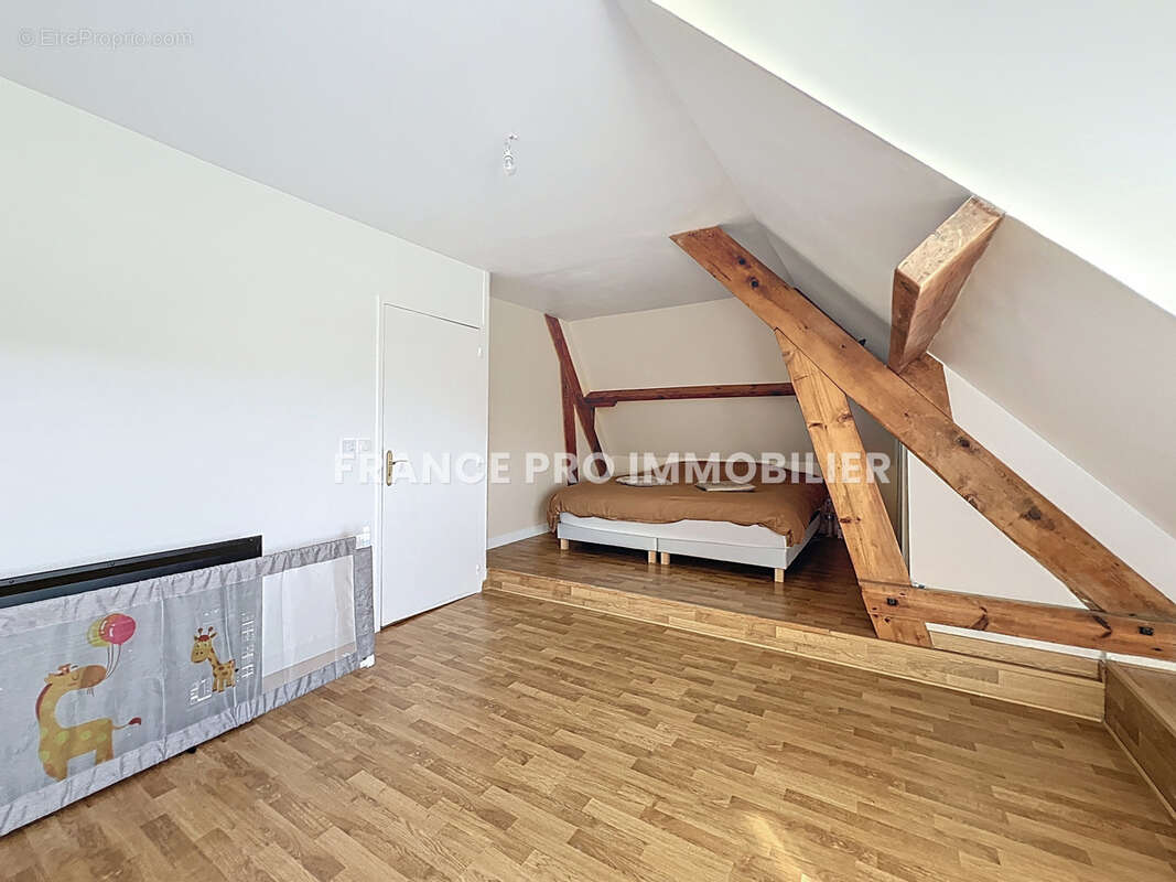 Maison à QUERQUEVILLE