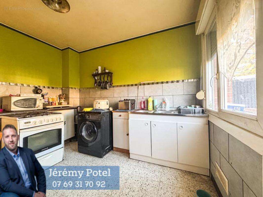 Maison à AVESNES-LES-AUBERT