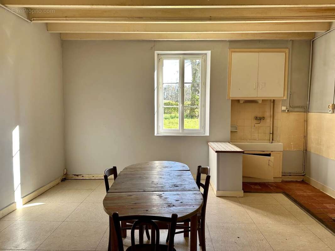 Maison à AUBETERRE-SUR-DRONNE