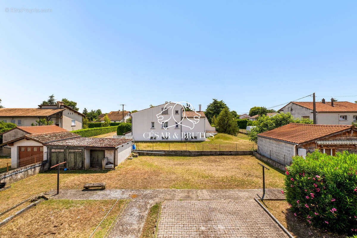 Maison à ROUSSILLON