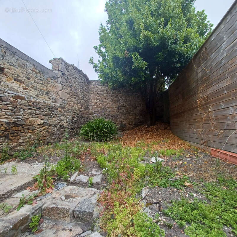 Maison à SAINT-POL-DE-LEON